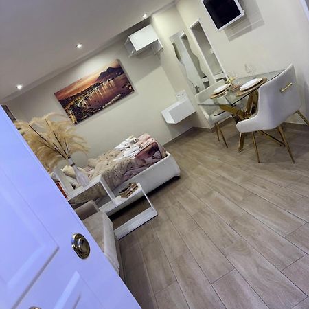 נאפולי La Dimora Dei Sogni Sedil Capuano Home Suite מראה חיצוני תמונה
